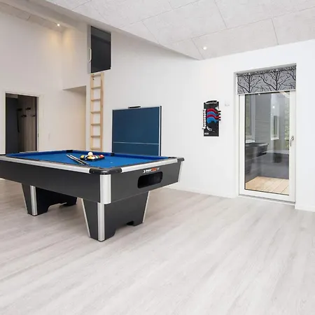 5 Star In Ansager-by Traum *